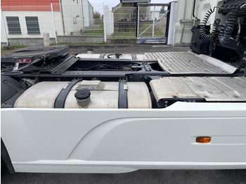 Тягач DAF XF105 460: фото 4