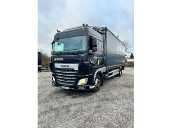 Тентованный грузовик DAF