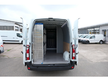 Цельнометаллический фургон RENAULT Master