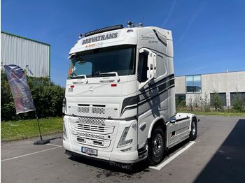 Тягач VOLVO FH 500