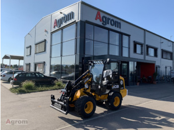 : фото в шапке страницы