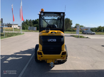 Новый Компактный фронтальный погрузчик JCB 403 Plus: фото 4