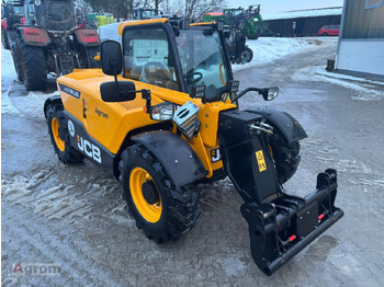 Телескопический погрузчик JCB