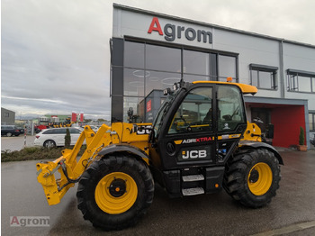 Телескопический погрузчик JCB