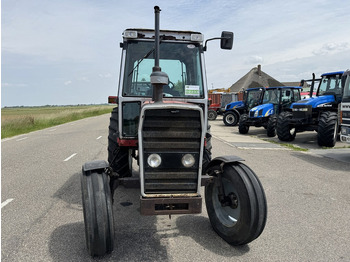 Трактор Massey Ferguson 675: фото 2