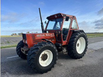 Трактор NEW HOLLAND