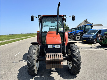 Трактор New Holland L 75: фото 4