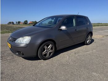 Легковой автомобиль VOLKSWAGEN