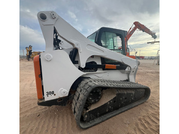 Мини-погрузчик с бортовым поворотом Bobcat T870: фото 5