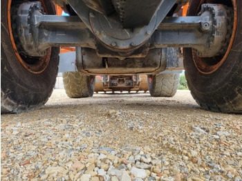 Колёсный погрузчик Doosan DL300: фото 5 Колёсный погрузчик Doosan DL300: фото 5