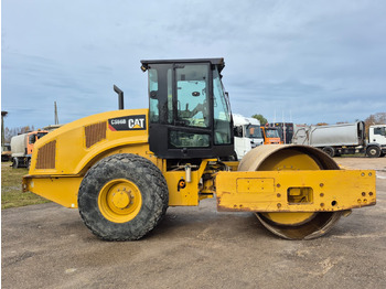 Каток CATERPILLAR CS66B
