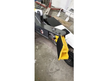 Аэродромный тягач TLD Towbarless Pushback TPX 100 E: фото 3