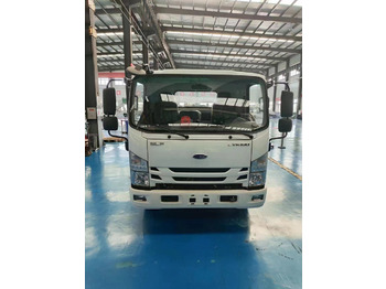 Новый Машина для обслуживания туалетных отсеков Toilet truck ISUZU: фото 3