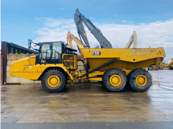 Сочленённый самосвал CATERPILLAR 730