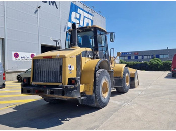 Колёсный погрузчик CAT 962H: фото 2