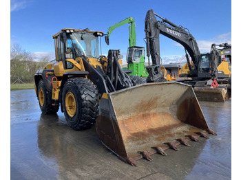 Колёсный погрузчик VOLVO L120H