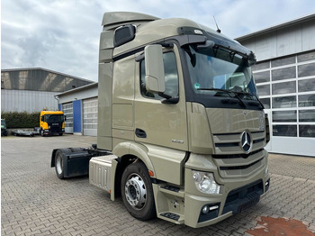Тягач MERCEDES-BENZ Actros 1840
