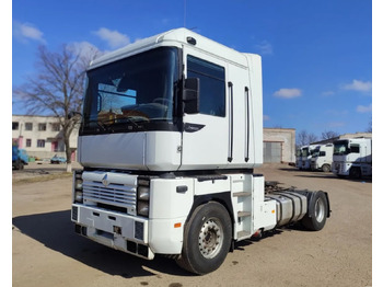 Тягач RENAULT Magnum 400