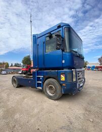 Тягач RENAULT Magnum 400
