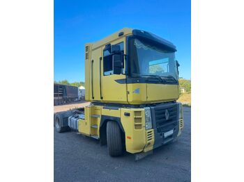 Тягач RENAULT Magnum 430