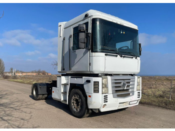 Тягач RENAULT Magnum 440