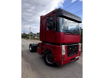 Тягач RENAULT Magnum 440