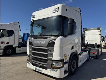 Тягач SCANIA R 460