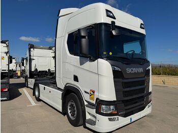 Тягач SCANIA R 460