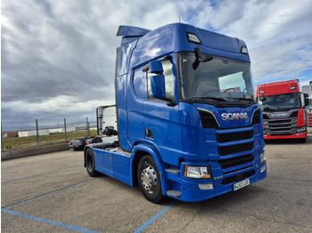Тягач SCANIA R 650