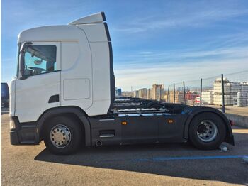 Тягач Scania R 450: фото 3 Тягач Scania R 450: фото 3