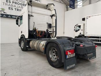Тягач Scania R410: фото 4