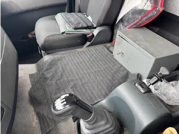 Грузовик с закрытым кузовом MAN TGM 15.250 4x2 LL TGM 15.250 4x2 LL, Getränkekoffer, Navi: фото 3