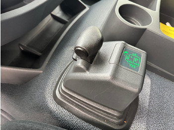 Грузовик с закрытым кузовом Mercedes-Benz Axor 1833 L 4x2 Axor 1833 L 4x2, Getränkekoffer: фото 3 Грузовик с закрытым кузовом Mercedes-Benz Axor 1833 L 4x2 Axor 1833 L 4x2, Getränkekoffer: фото 3