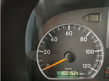 Грузовик с закрытым кузовом Mercedes-Benz Axor 1833 L 4x2 Axor 1833 L 4x2, Getränkekoffer: фото 2 Грузовик с закрытым кузовом Mercedes-Benz Axor 1833 L 4x2 Axor 1833 L 4x2, Getränkekoffer: фото 2