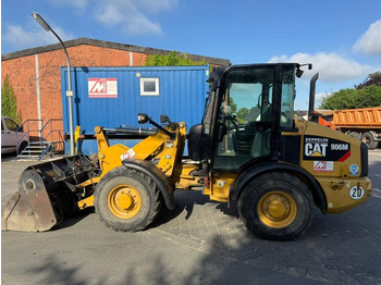 Колёсный погрузчик CATERPILLAR 906M