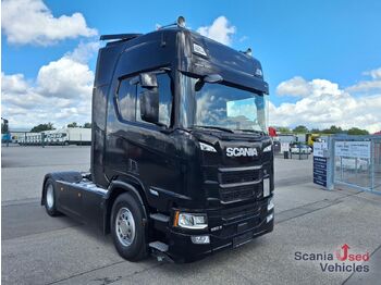 Тягач SCANIA R 560