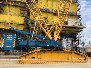 Гусеничный кран LIEBHERR