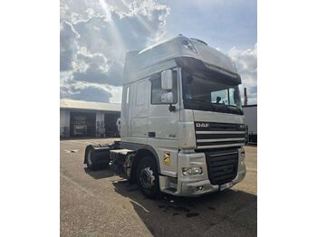 Тягач DAF XF 105