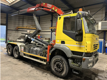 Крюковой мультилифт IVECO Trakker