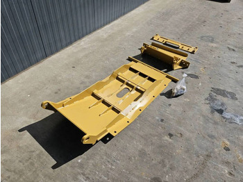 Навесное оборудование CATERPILLAR