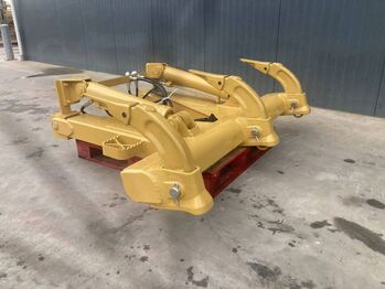 Навесное оборудование CATERPILLAR