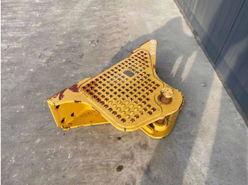 Навесное оборудование CATERPILLAR