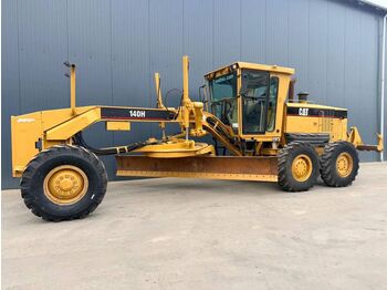 Грейдер CATERPILLAR 140H