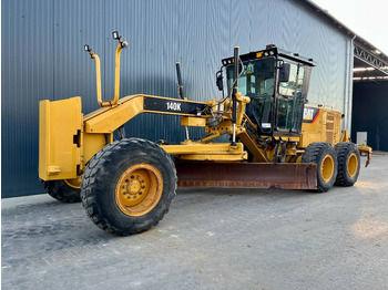 Грейдер CATERPILLAR 140K