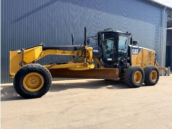 Грейдер CATERPILLAR 140M