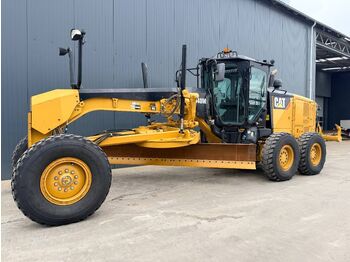 Грейдер CATERPILLAR 140M