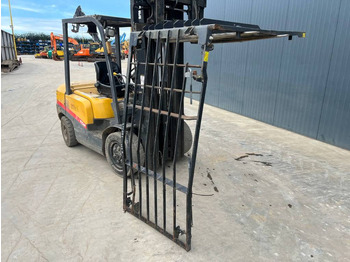 Кабина и интерьер CATERPILLAR