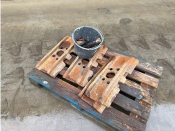 Рама/ Шасси CATERPILLAR