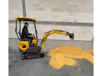 Мини-экскаватор