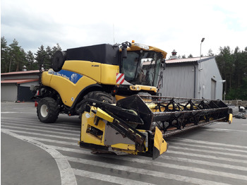 Зерноуборочный комбайн NEW HOLLAND CR9080